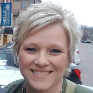 Meet your Posher, Carrie